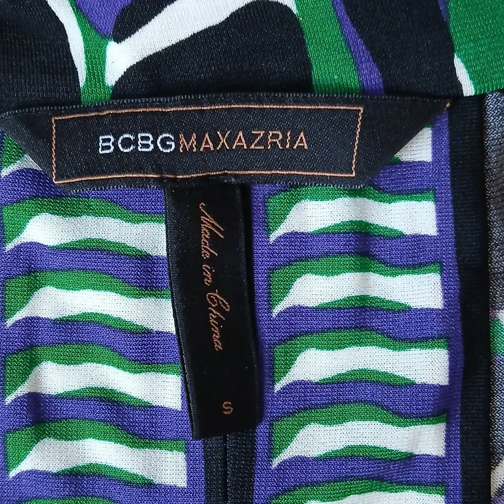 Women's Vibrant Geometric Print V-Neck Dress By BCBGMAXAZRIA. Size S - Picture 14 of 17